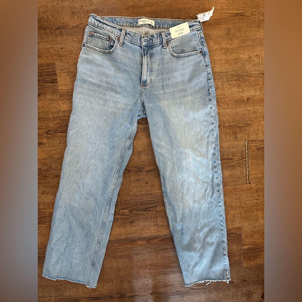 Abercrombie The Baggy Low Rise Light Wash Jean